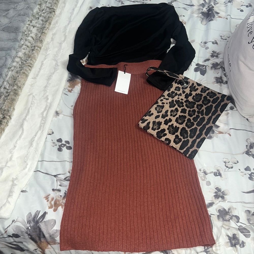 Beautiful, burnt orange, NWT sweater pencil skirt